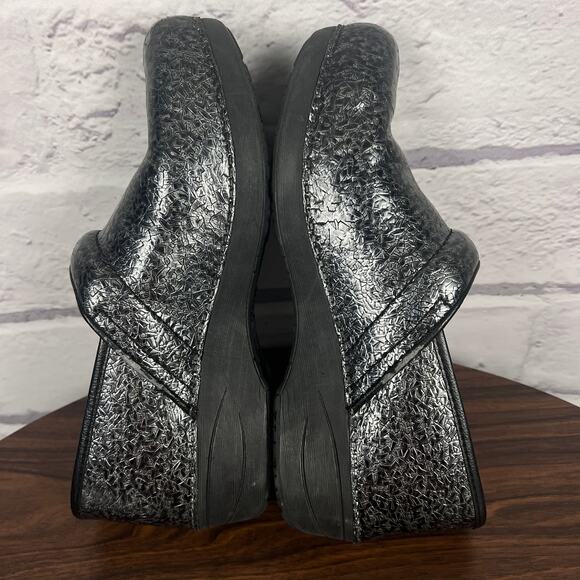 Dansko Women 12 XP 2.0 Career Comfort Slip Resistant Textured Nursing Clog Mules - Picture 8 of 12